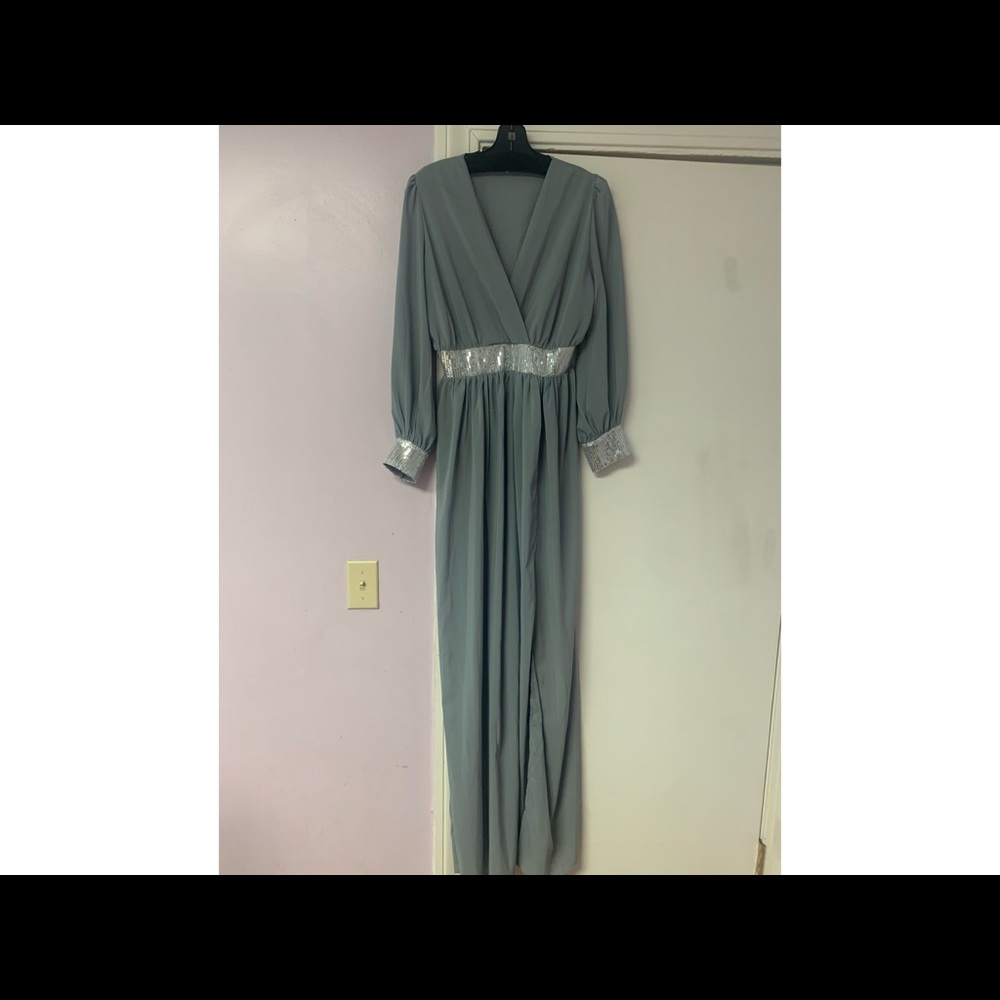 Gray maxi dress with sequin